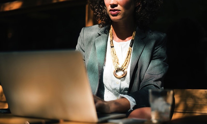 lady with laptop