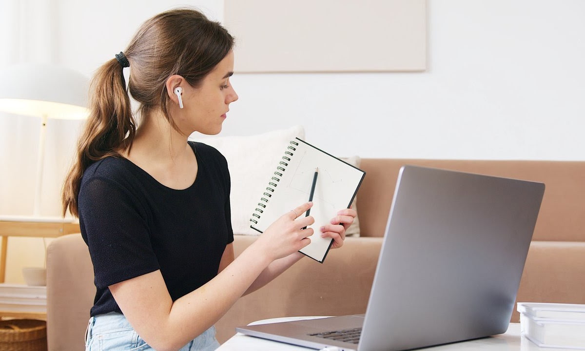 Ikki marta kirish videosini tomosha qiling Ikki marta kirish videosini tomosha qiling